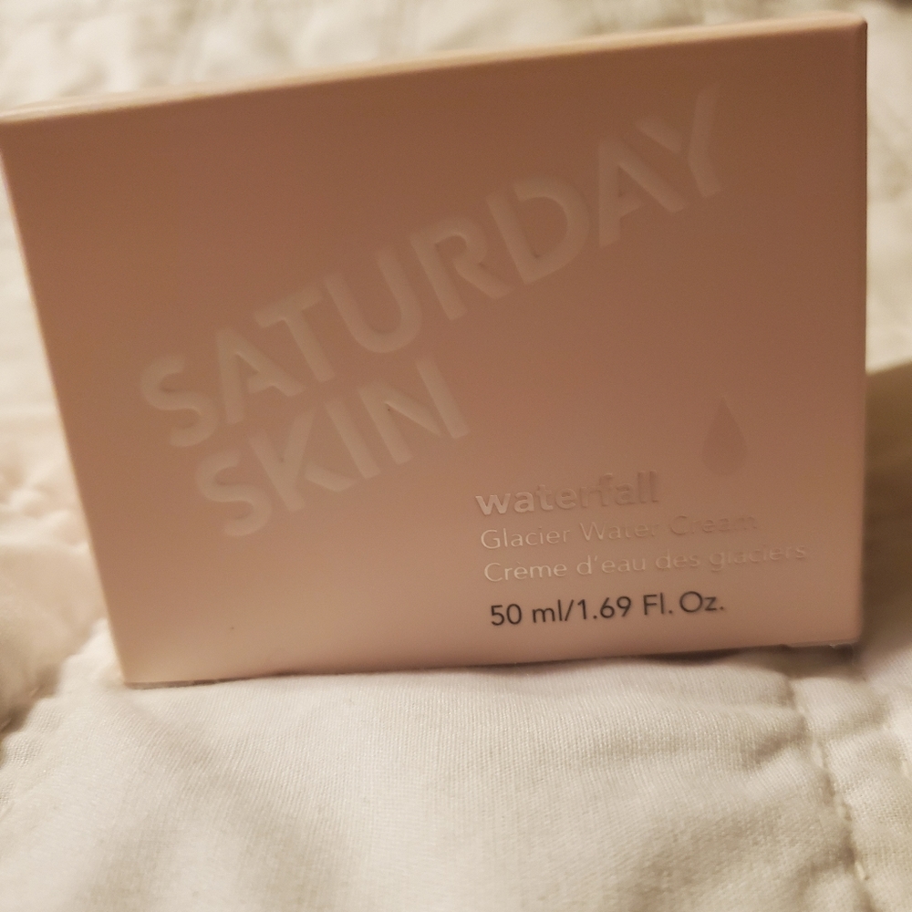 Saturday Skin Waterfall Glacier Water Cream